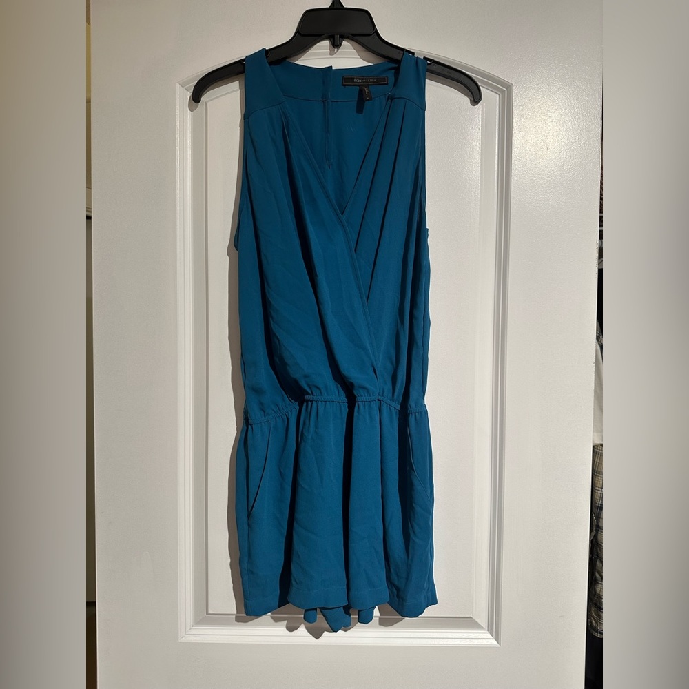 Bcbg romper low V